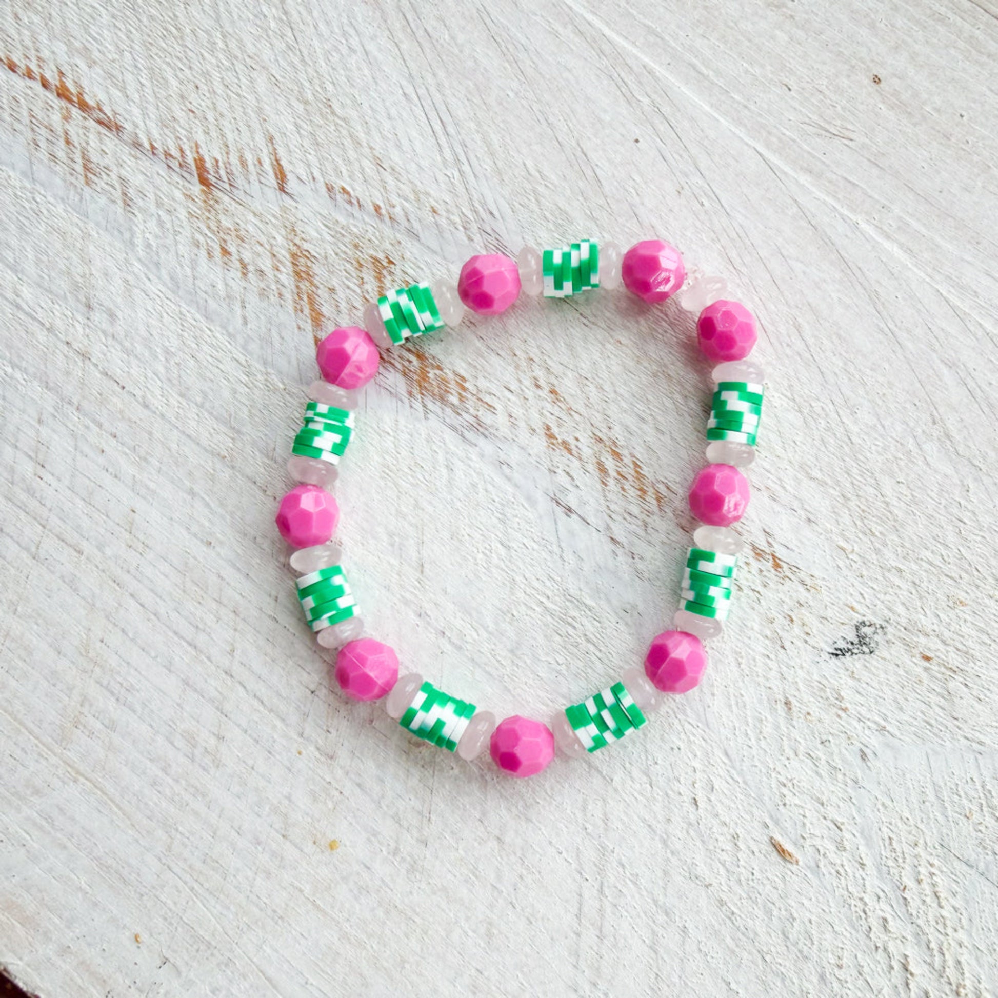 Beaded bracelet with pink and green beads