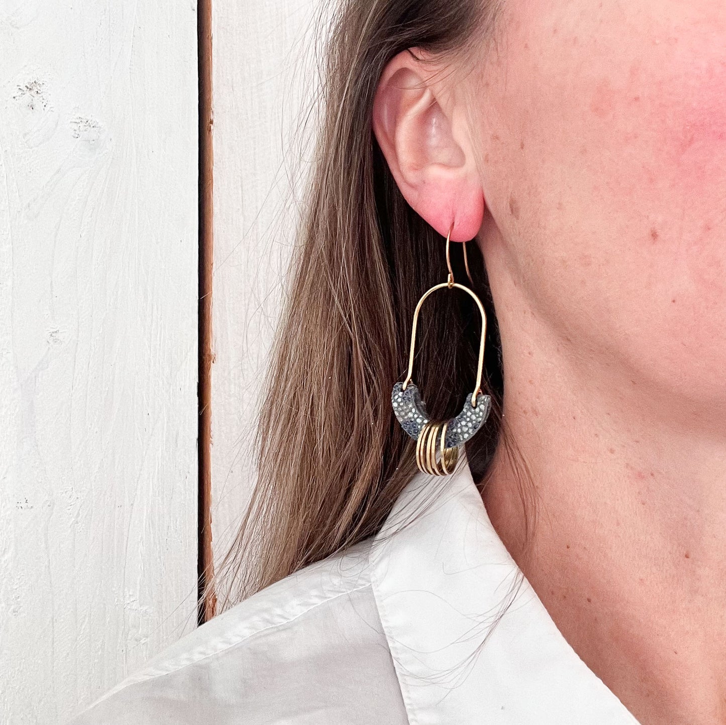 Leather Cradle Earrings in Glamour Grey
